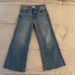 MOTHER Roller Crop Fray Jeans